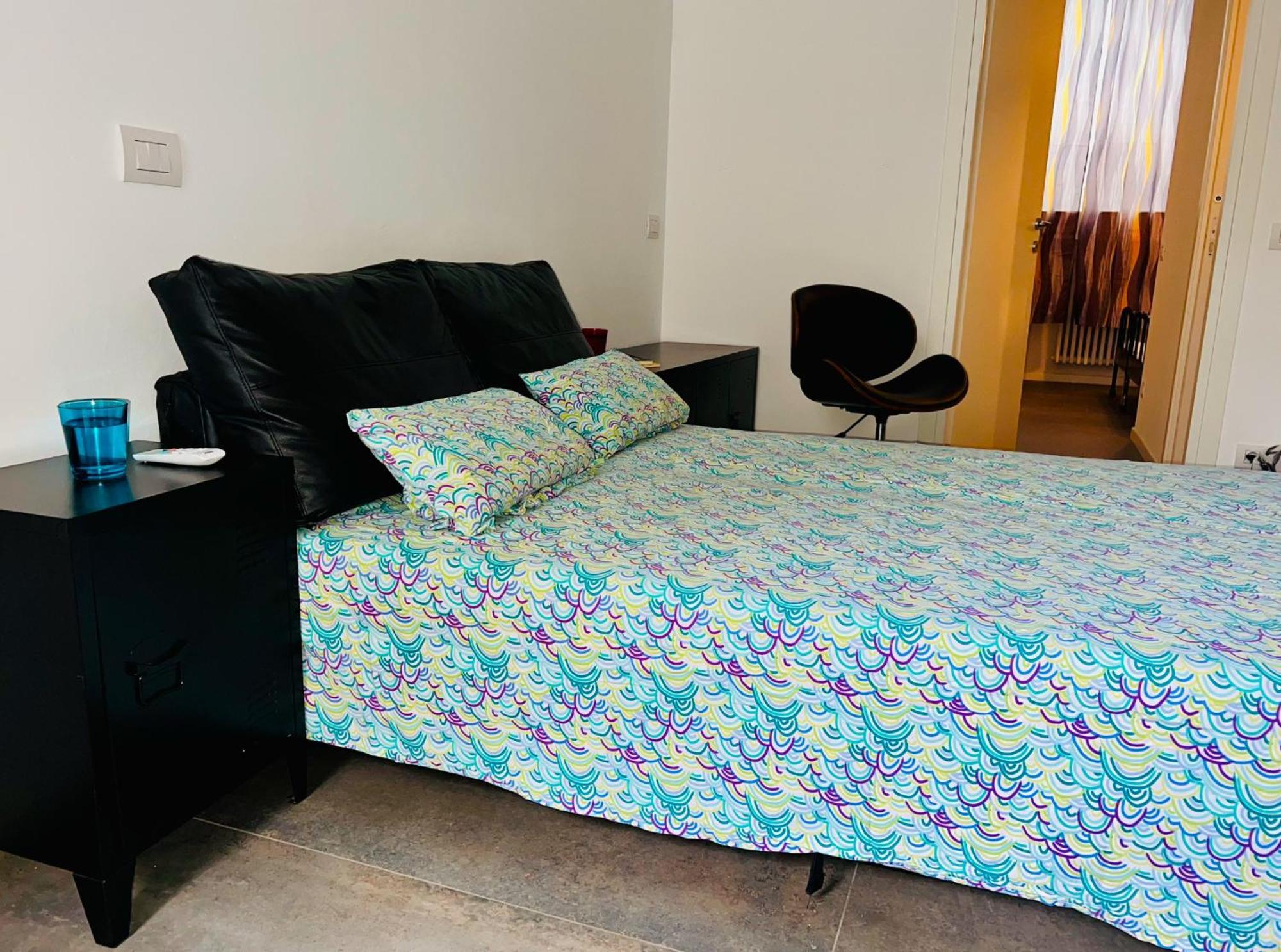 3 In Navigli Center Close To The Metro With Parking Milan