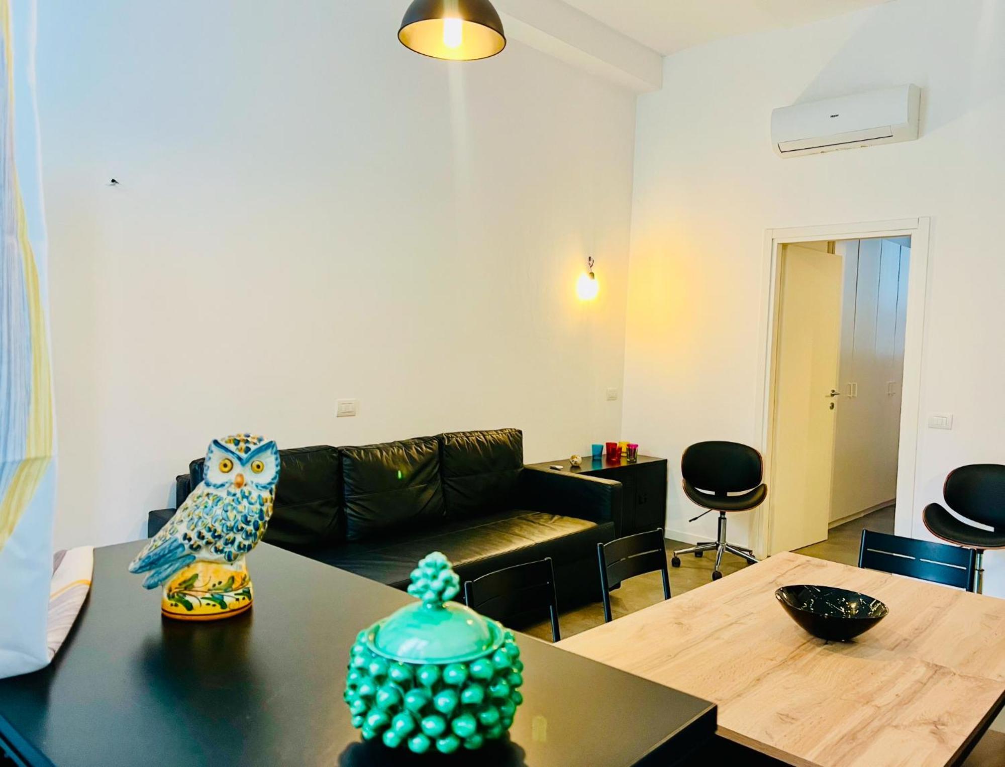 3 In Navigli Center Close To The Metro With Parking Appartement Milan